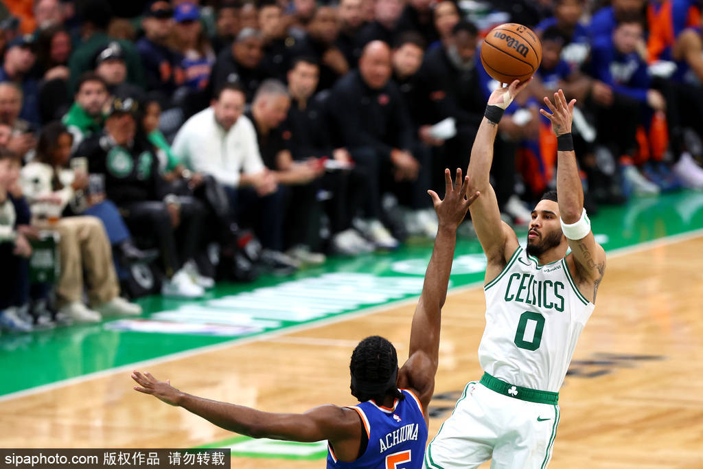 体育直播-Karsa在掘金比赛中赛况扑朔迷离，逆转引发热议！的简单介绍-体育直播